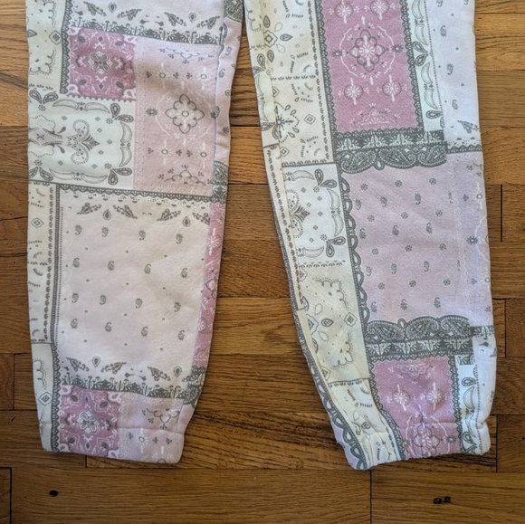 Forever 21 Patchwork 2 Piece Lounge Set - Picture 3 of 9